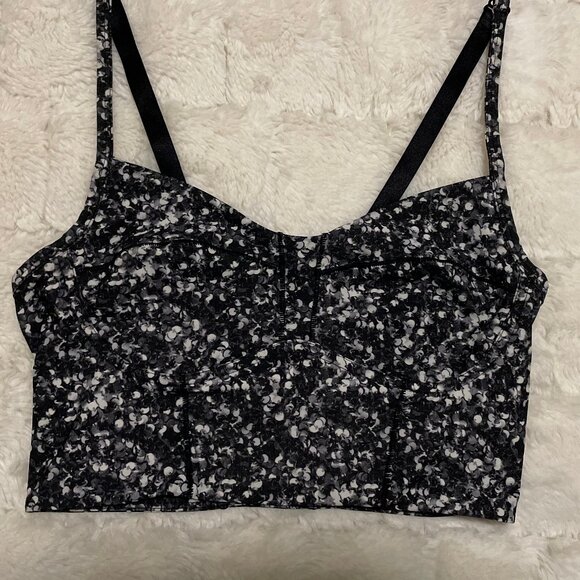 Lululemon Sports Bra - Picture 4 of 5